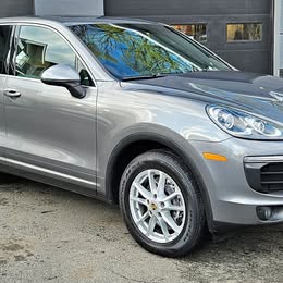 2018 Porsche cayenne base suv