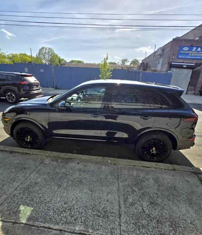 2018 Porsche Cayenne Cayenne