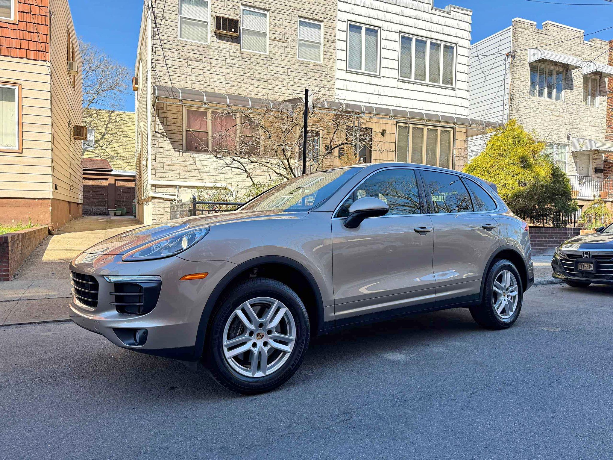 2016 Porsche Cayenne - Platinum Edition Sport Utility 4D
