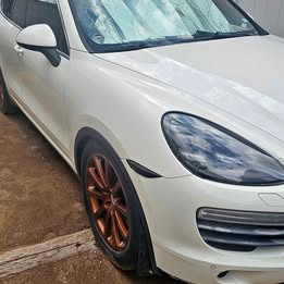 2011 Porsche Cayenne - Sport Utility 4D