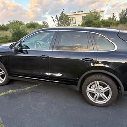2017 Porsche Cayenne TURBO black on black. Great car and VERY clean. ONLY 86,000 miles