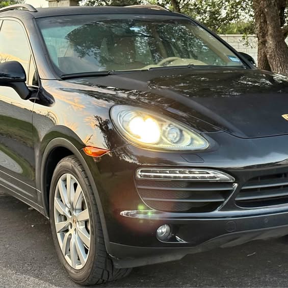 2012 Porsche Cayenne - S Platinum Edition Sport Utility 4D
