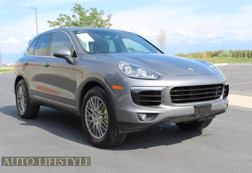 2015 Porsche Cayenne S E-Hybrid