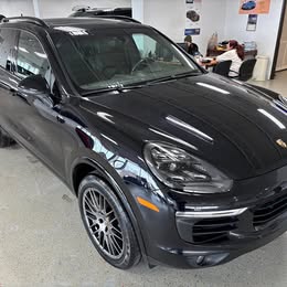 2017 Porsche CAYENNE PLATINUM EDITION
