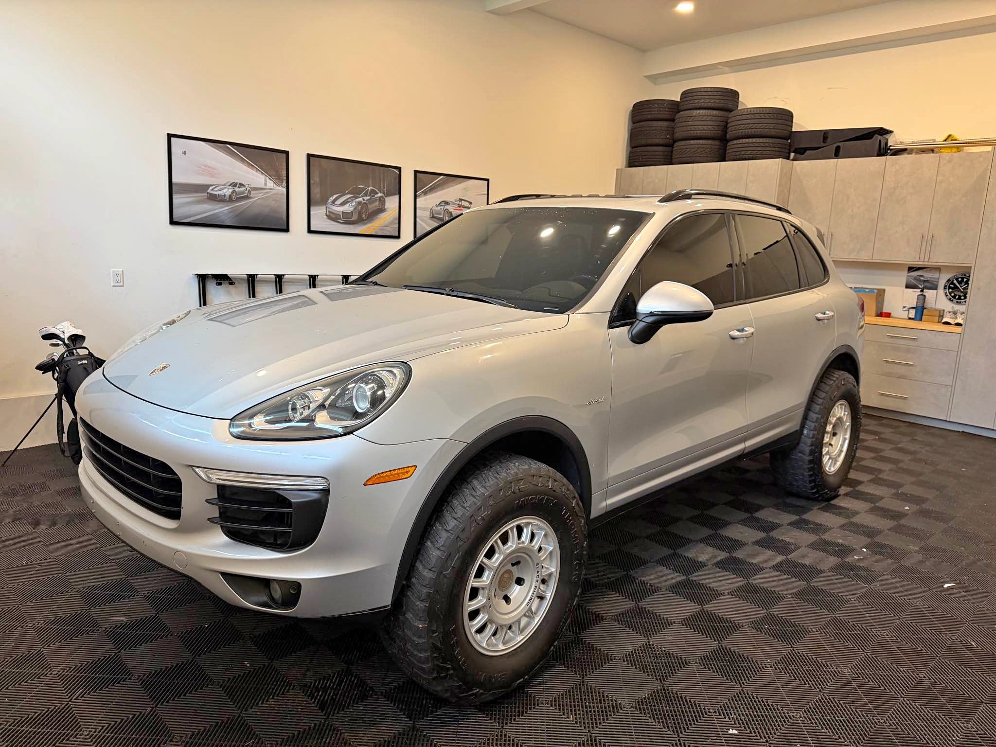 2016 Porsche Cayenne - Diesel Sport Utility 4D