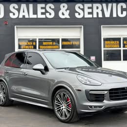 2016 Porsche cayenne gts