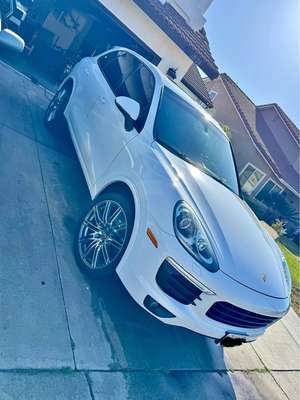 2017 Porsche Cayenne - Cayenne