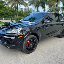 2017 Porsche Cayenne - Platinum Edition Sport Utility 4D
