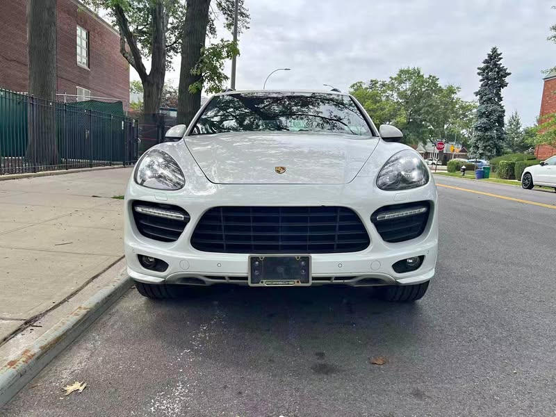 2014 Porsche Cayenne - GTS Sport Utility 4D