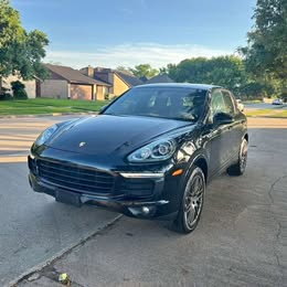 2017 Porsche CAYENNE
