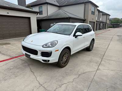 2017 Porsche Cayenne - Cayenne