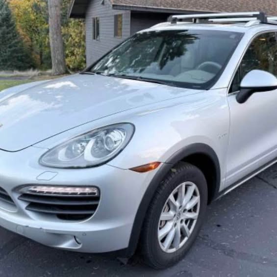2011 Porsche Cayenne - S Hybrid Sport Utility 4D