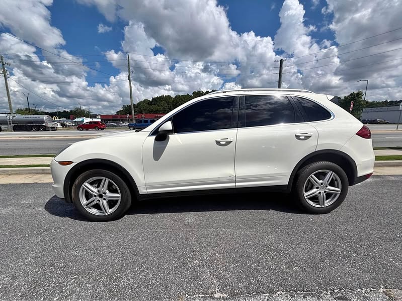 2011 Porsche Cayenne - Sport Utility 4D