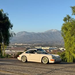 1990 Porsche 911 - Carrera 4 Cabriolet 2D