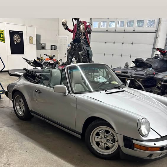 1989 Porsche 911 - Cabriolet 2D