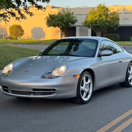 1991 Porsche 911 - Carrera 2 Cabriolet 2D