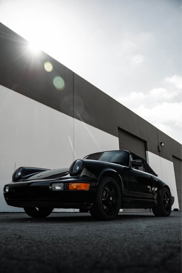 1990 Porsche 911 - Carrera 4 Cabriolet 2D