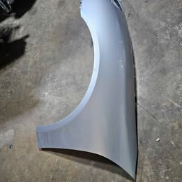 2014 porsche boxster s front left fender and front bumper grills..