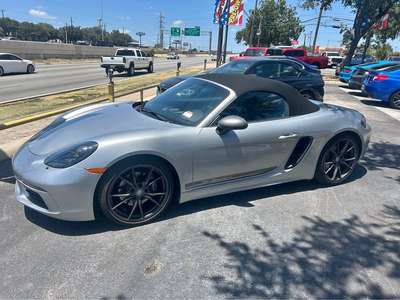 2022 Porsche 718 Boxster - T Roadster 2D
