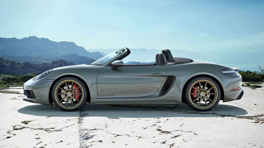 2023 Porsche 718 Boxster - GTS 4.0 Roadster 2D