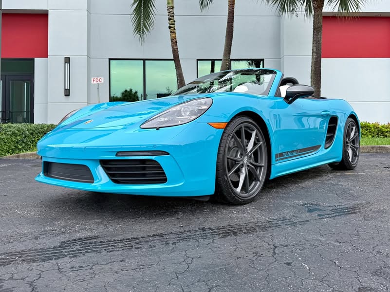 2021 Porsche 718 Boxster T