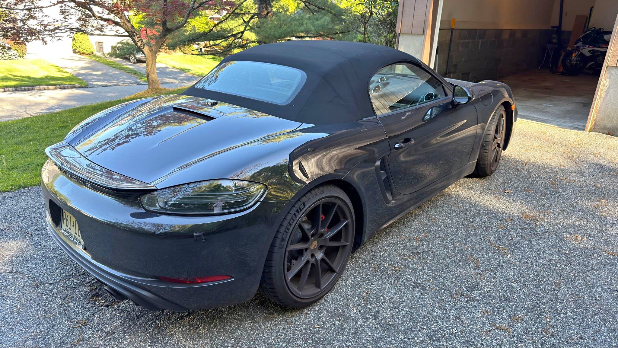 2021 Porsche 718 Boxster - GTS 4.0 Roadster 2D