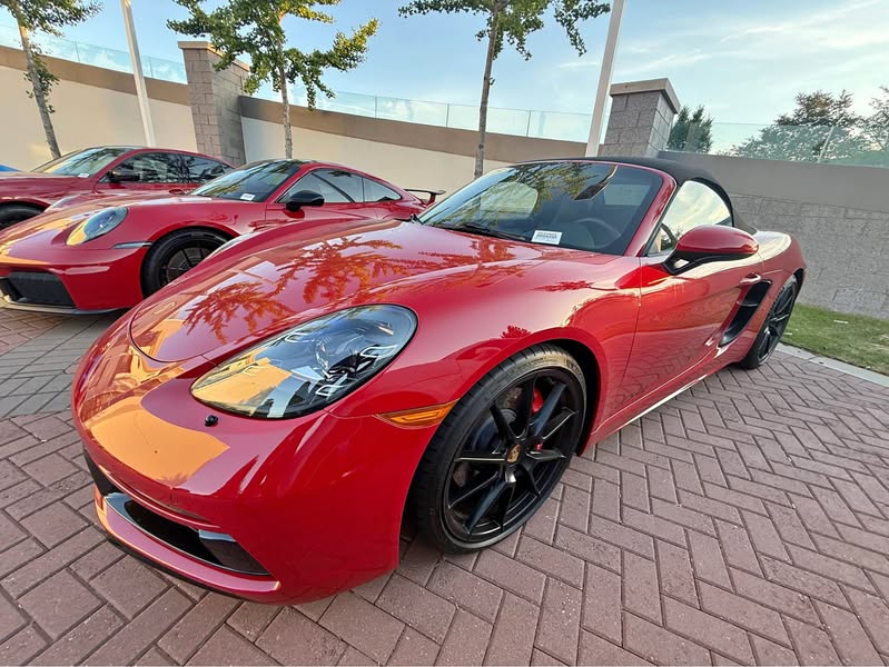 2025 Porsche 718 Boxster - GTS 4.0 Roadster 2D