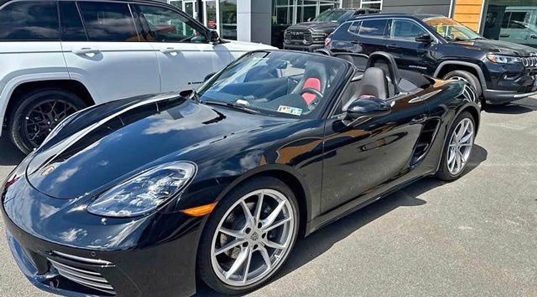 2025 Porsche 718 Boxster - Style Edition Roadster 2D