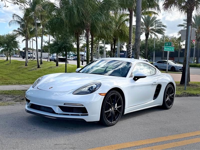 2018 Porsche 718 Cayman - Coupe 2D