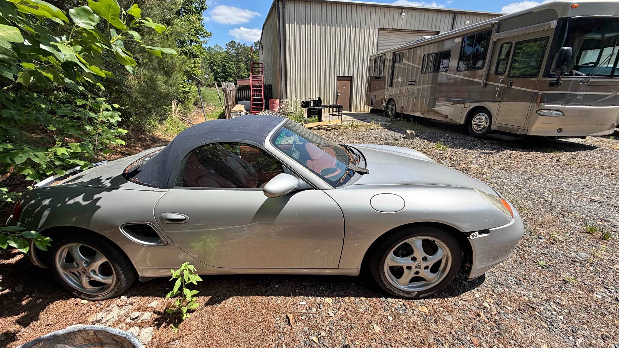 2001 Porsche Boxster - Cabriolet 2D