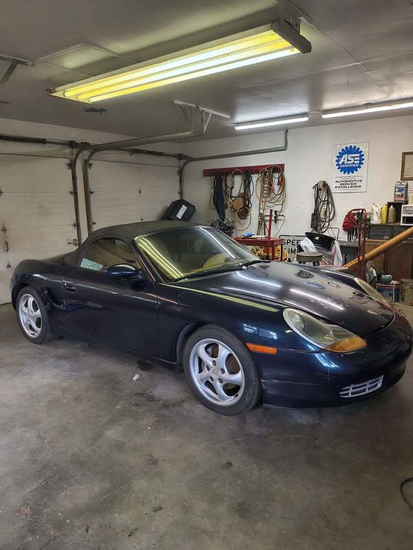 2000 Porsche Boxster - Roadster 2D