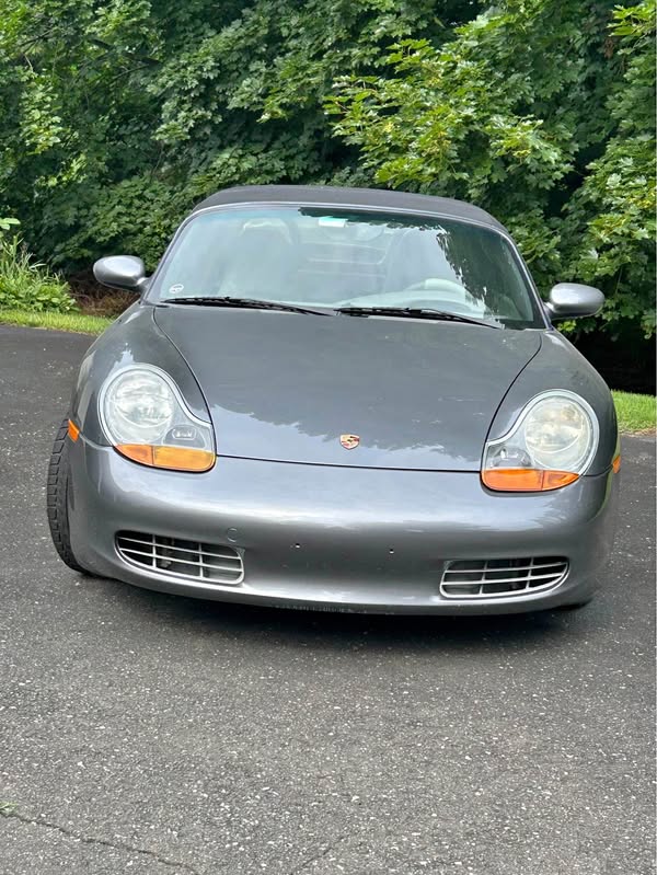 2001 Porsche Boxster Cabriolet 2D