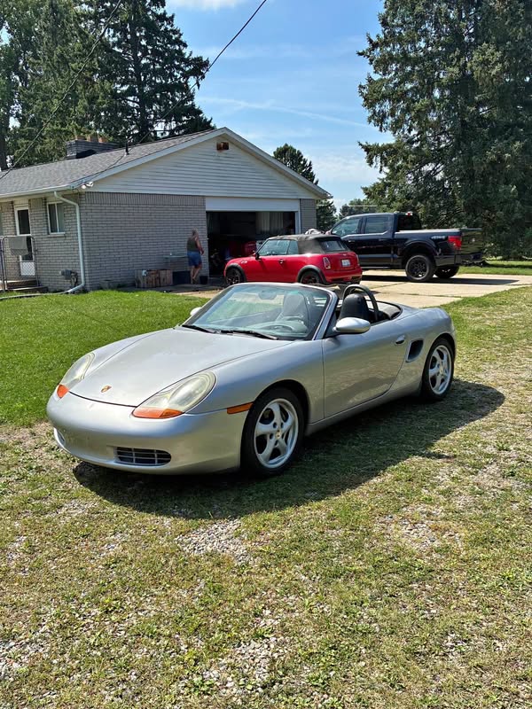 2000 Porsche Boxster - Roadster 2D