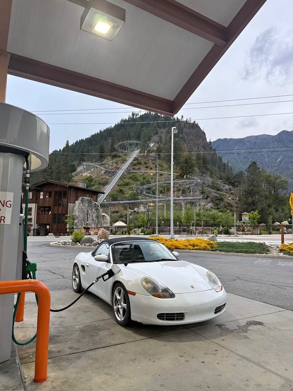 1998 Porsche Boxster - Base
