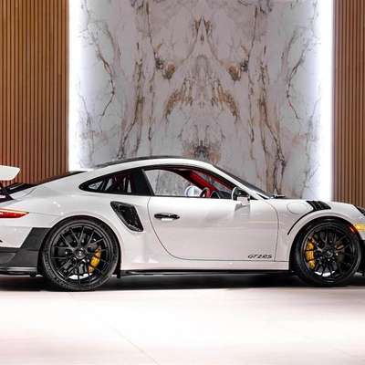 2018 Porsche 911 - GT2 RS Coupe 2D