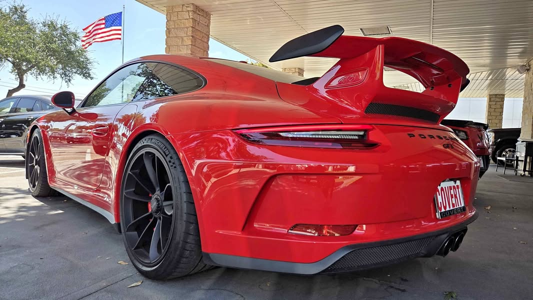 2018 Porsche 911 - GT3 Coupe 2D