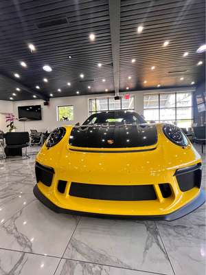 2019 Porsche 911 - GT3 RS Coupe 2D