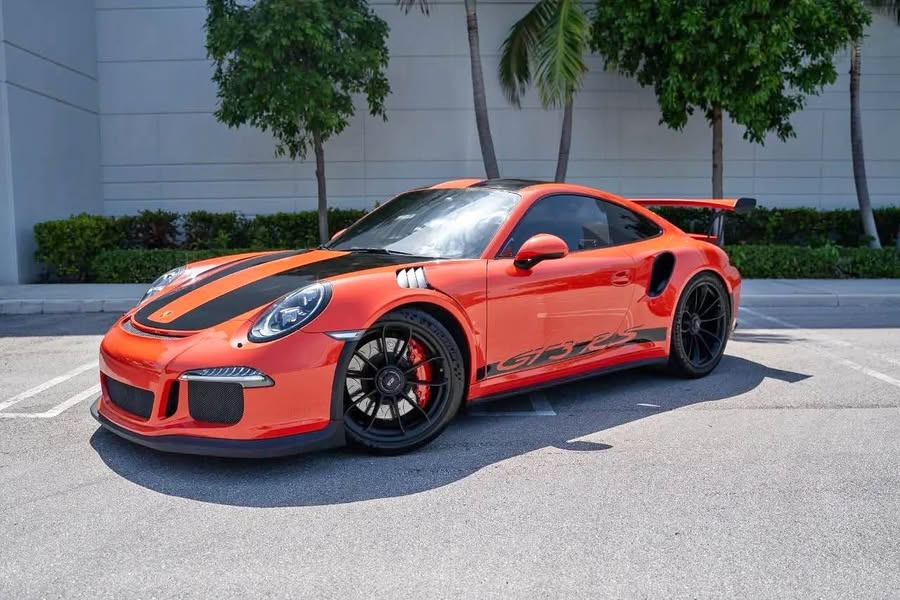 2016 Porsche 911 - GT3 RS Coupe 2D