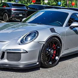 2019 Porsche 911 - GT3 RS Coupe 2D