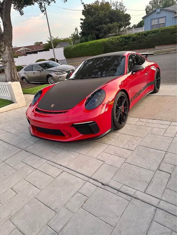 2018 Porsche 911 - GT3 w\/Touring Pkg Coupe 2D