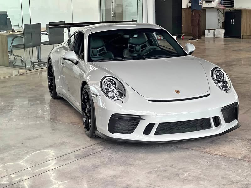 2018 Porsche 911 - GT3 Coupe 2D