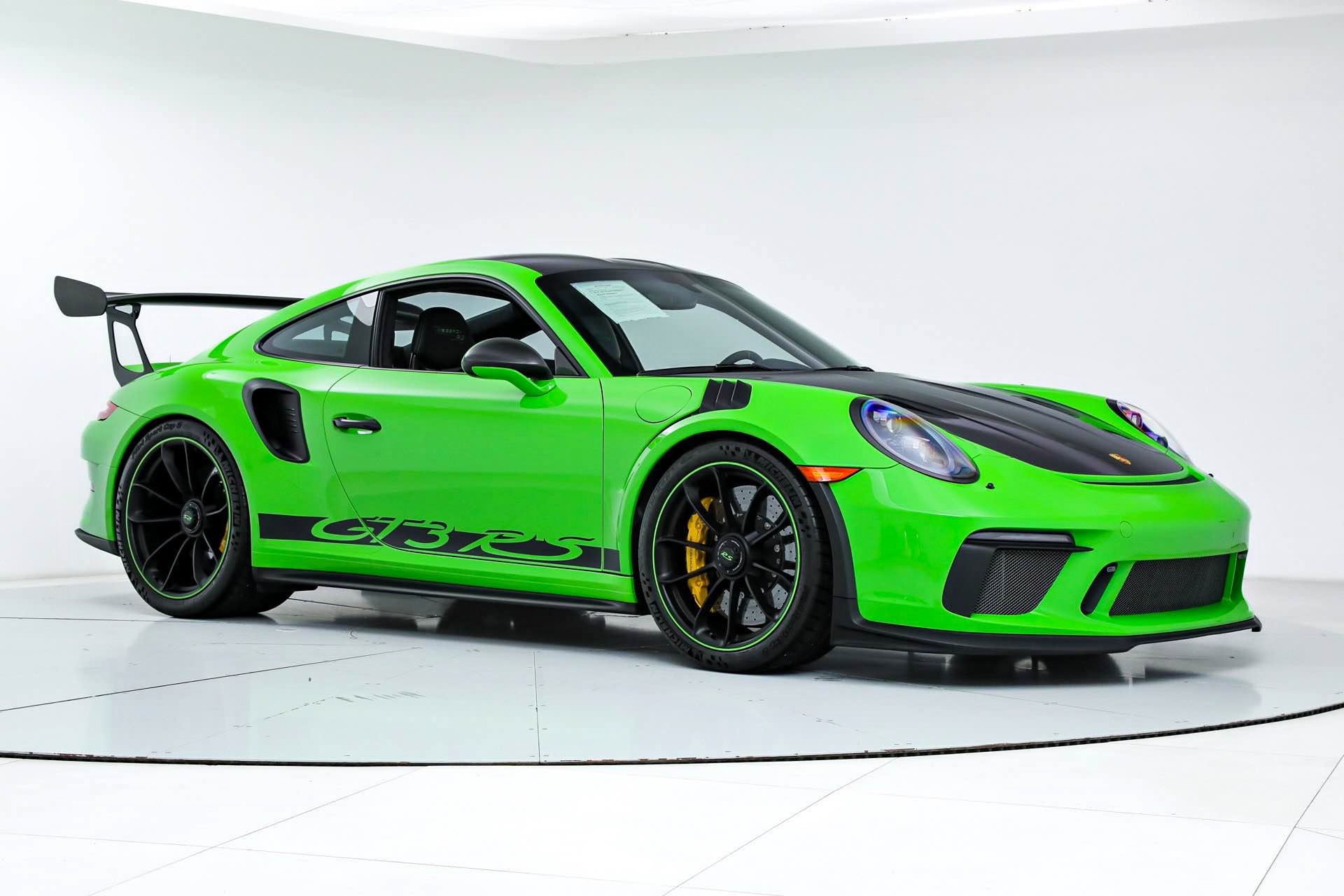 2019 Porsche 911 - GT3 RS Coupe 2D