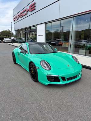 2019 Porsche 911 - Carrera 4 GTS Coupe 2D