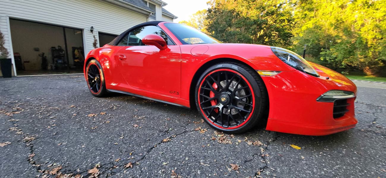 2016 Porsche 911 - Carrera GTS Cabriolet 2D
