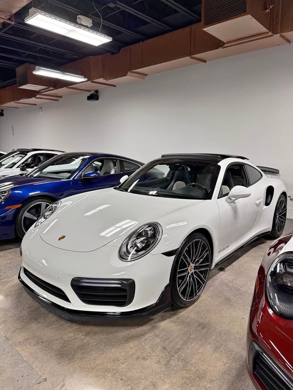2019 Porsche 911 - Turbo Coupe 2D