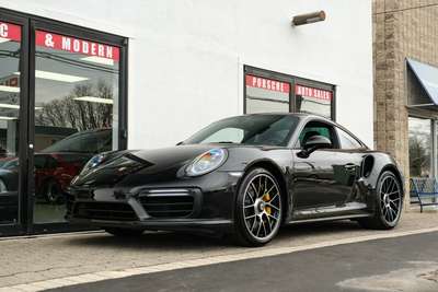2019 Porsche 911 TURBO