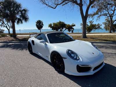 2015 Porsche 911 TURBO