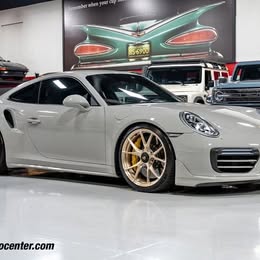 2018 Porsche 911 Turbo S