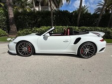 2017 Porsche 911 TURBO
