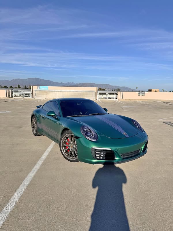2019 Porsche 911 - Carrera S Coupe 2D
